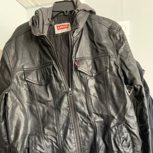 Men’s leather jacket size medium